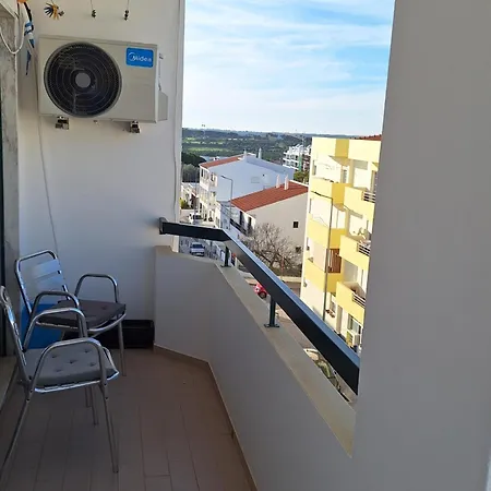 Ocean View Quartos *