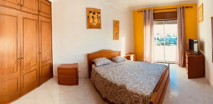 Ocean View Quartos *