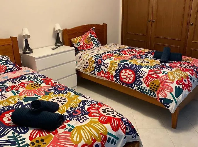 民宿 Ocean View Quartos 法鲁区