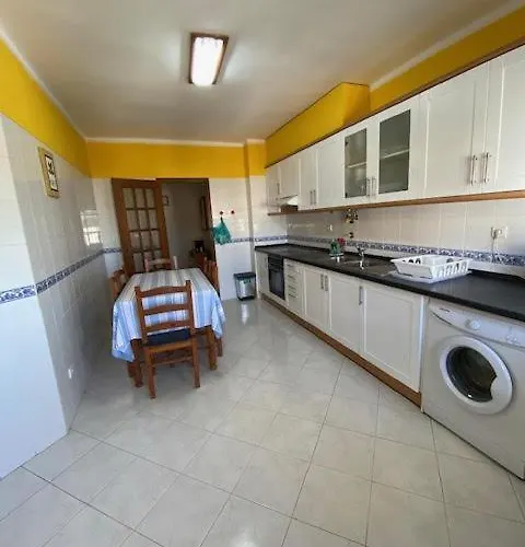 Ocean View Quartos 法鲁区