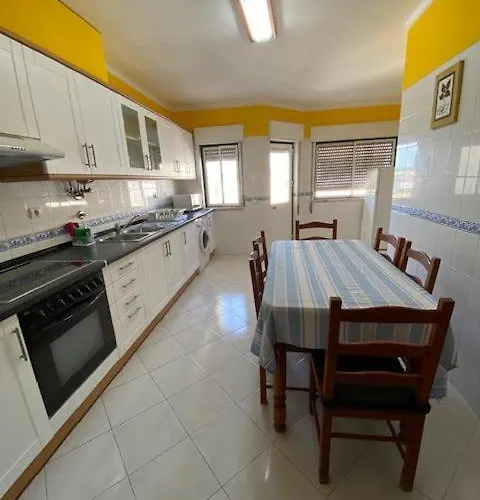 Ocean View Quartos *