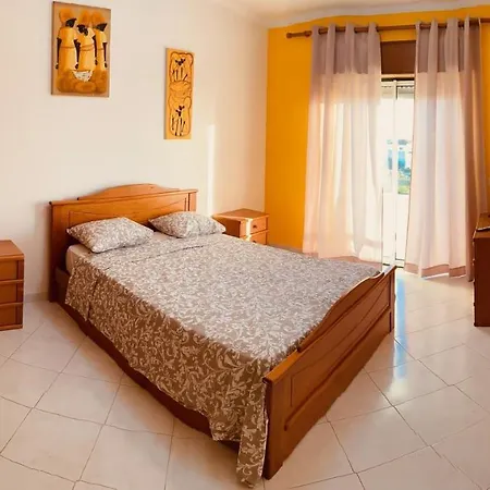 Rum i privatbostad Ocean View Quartos *