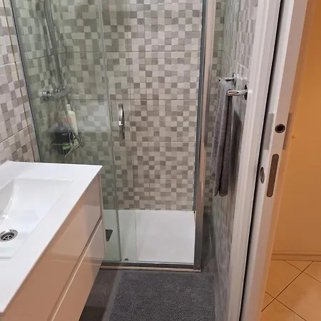 Ocean View Quartos *